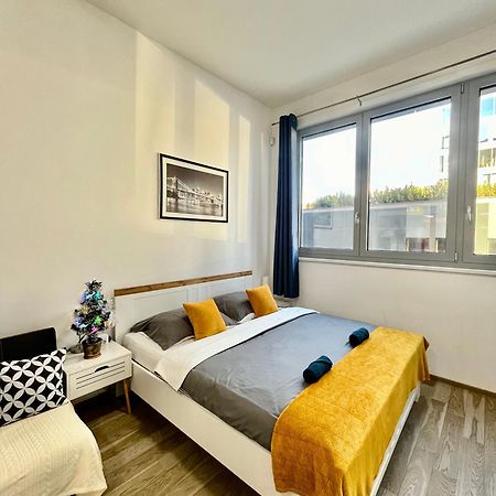 Vit Apartment - Free Parking - O2 Arena Prague Luaran gambar