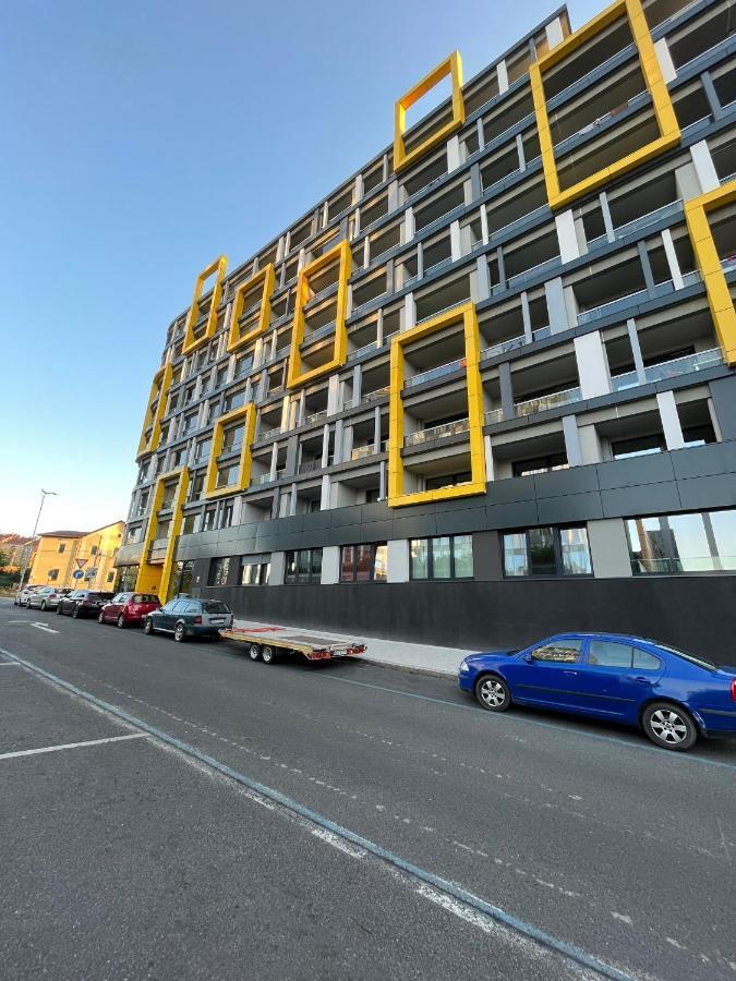 Vit Apartment - Free Parking - O2 Arena Prague Luaran gambar