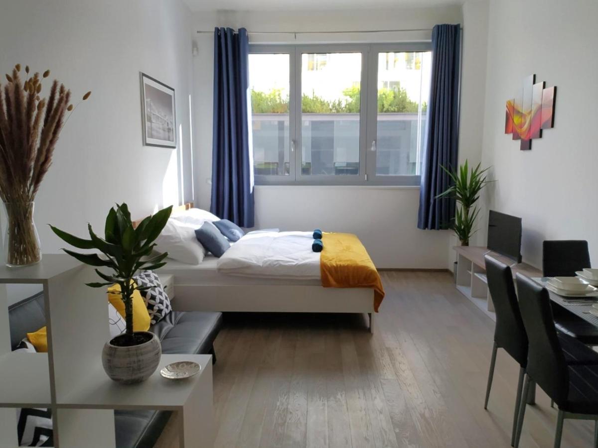 Vit Apartment - Free Parking - O2 Arena Prague Luaran gambar