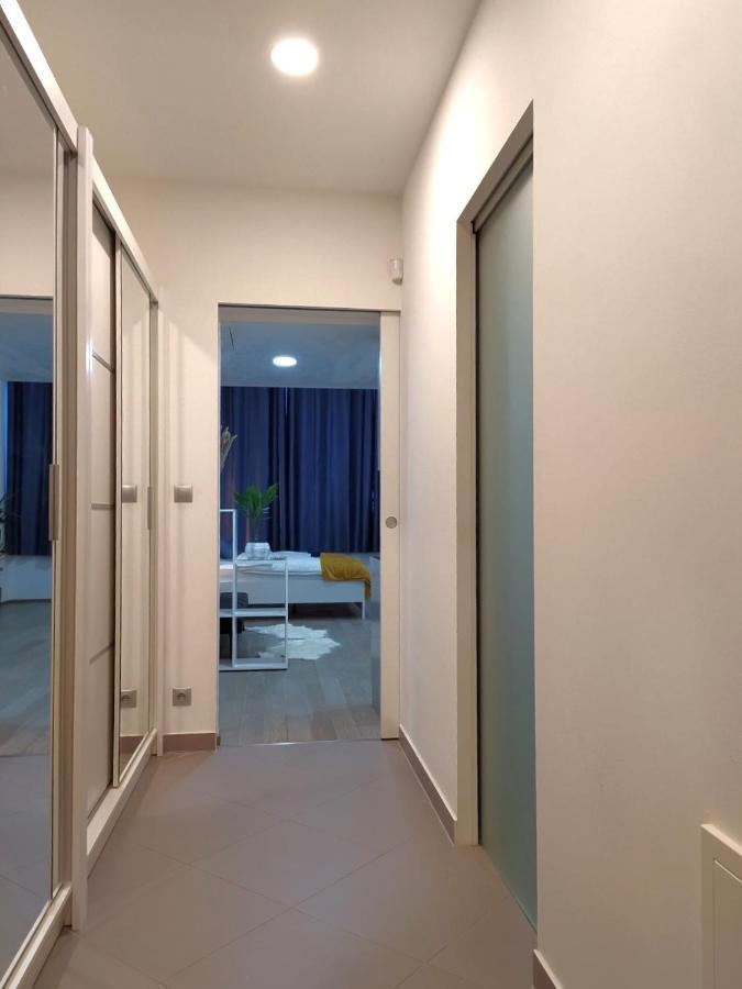 Vit Apartment - Free Parking - O2 Arena Prague Luaran gambar